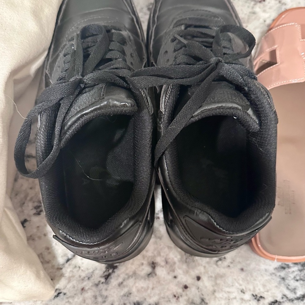 Nike Black Athletic Shoes